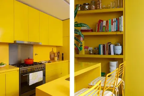 Cocina pintada de amarillo ‘SW 6906’ (Sherwin Williams), igual que el amoblamiento (Battista) y las banquetas (Números Primos). Cocina pintada de amarillo ‘SW 6906’ (Sherwin Williams), igual que el amoblamiento (Battista) y las banquetas (Números Primos).