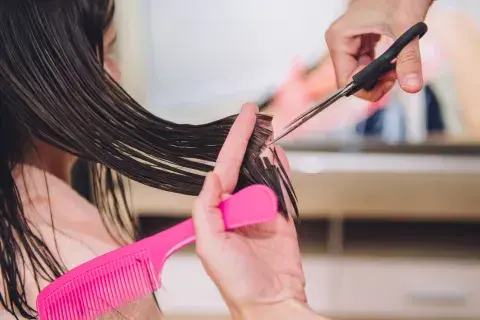 Cortarse el pelo según el calendario lunar. Cortarse el pelo según el calendario lunar.