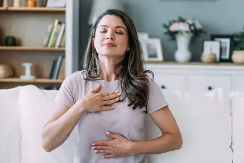 Kindfulness qué es y cómo puede ayudarte a vivir con menos estrés y más amabilidad Kindfulness qué es y cómo puede ayudarte a vivir con menos estrés y más amabilidad