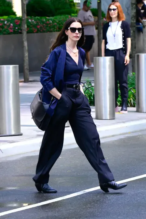 El mismo look con un blazer a tono El mismo look con un blazer a tono
