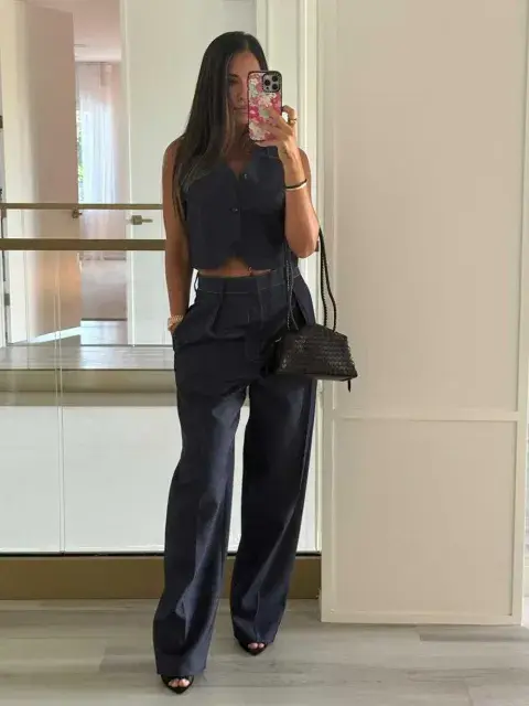 Antonela Roccuzzo publicó una imagen de su último look en redes y enamoró a sus seguidores. Antonela Roccuzzo publicó una imagen de su último look en redes y enamoró a sus seguidores.