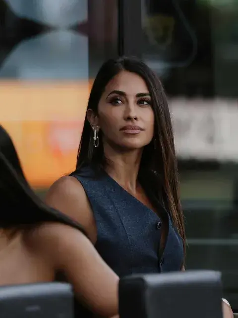 Antonela Roccuzzo publicó una imagen de su último look en redes y enamoró a sus seguidores. Antonela Roccuzzo publicó una imagen de su último look en redes y enamoró a sus seguidores.