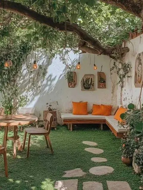 La clave está en pensarlo como una extensión de tu hogar: un lugar donde relajarte, compartir con amigos o simplemente disfrutar del aire libre. La clave está en pensarlo como una extensión de tu hogar: un lugar donde relajarte, compartir con amigos o simplemente disfrutar del aire libre.