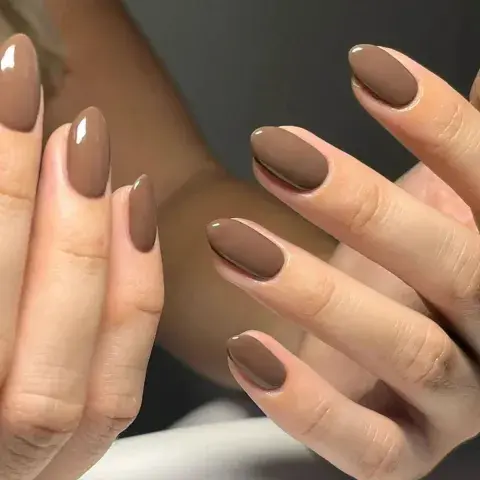 El mocha mousse es el color para el 2025 elegido por Pantone