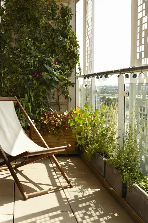 Balcones chicos: 10 ideas baratas y fáciles de hacer para darles estilo