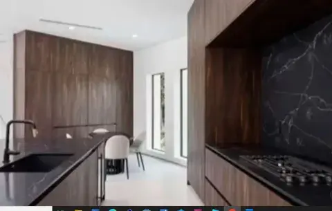 Con decoración moderna y grandes espacios, así es la nueva casa de De Paul y Tini en Miami Con decoración moderna y grandes espacios, así es la nueva casa de De Paul y Tini en Miami