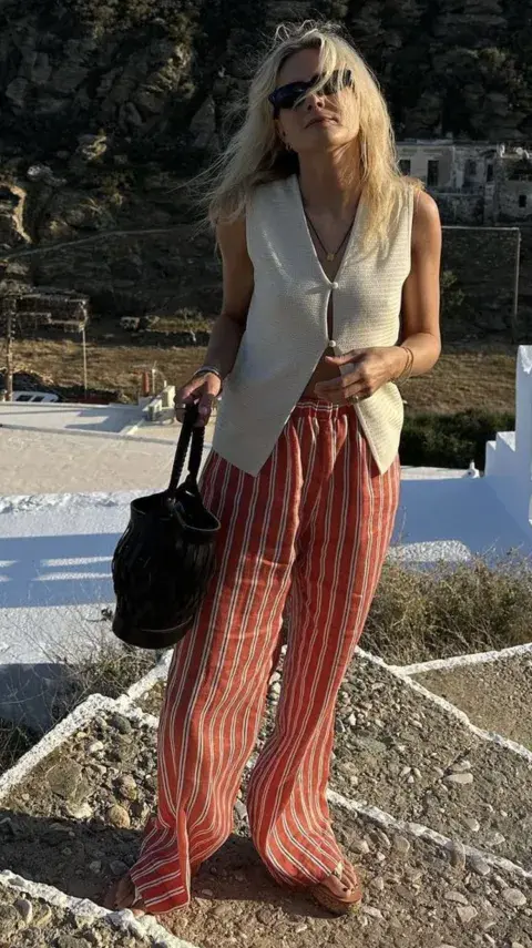 Las prendas tejidas son una gran opción para generar un look más elegante Las prendas tejidas son una gran opción para generar un look más elegante