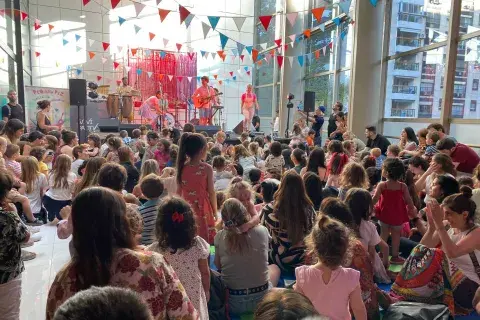 Del viernes 15 al domingo 17 de agosto los centros comerciales del Grupo IRSA a lo largo de todo el país ofrecerán actividades infantiles y experiencias gratuitas para toda la familia