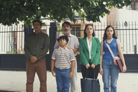 Dolores Fonzi dirige y actúa en la película Belén Dolores Fonzi dirige y actúa en la película Belén