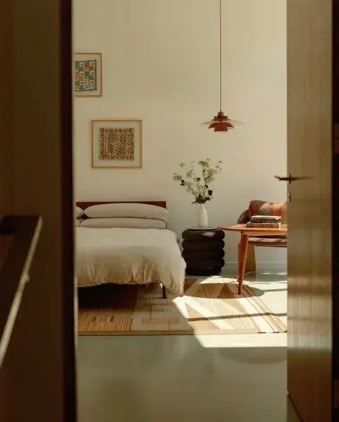 La casa de Lily Collins en Los Ángeles: artesanal, romántica y atemporal