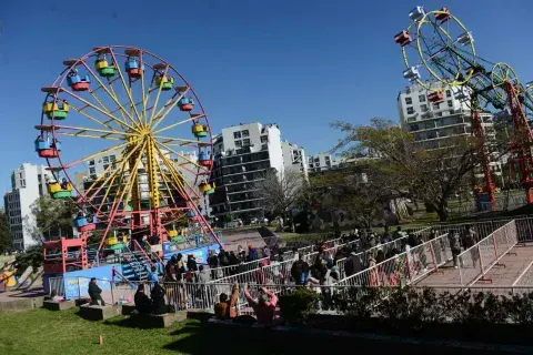En el Parque de la Ciudad de Villa Soldati habrá shows infantiles y musicales, un patio gastronómico y espacios verdes para hacer picnic y descansar al aire libre