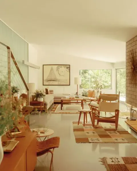 Así es la casa de Lily Collins en Los Ángeles.
