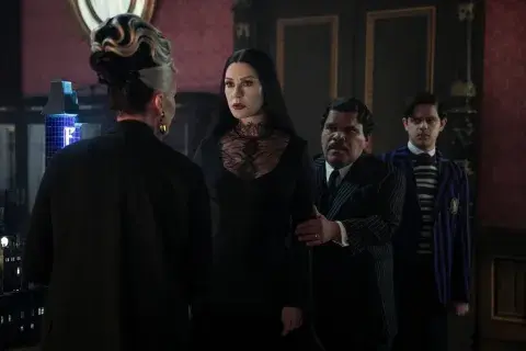 Imágenes de la parte 2 de la temporada 2 de Merlina. Imágenes de la parte 2 de la temporada 2 de Merlina.