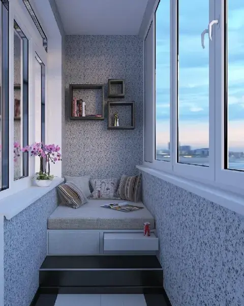 Ideas para aprovechar el espacio en balcones pequeños: Cajones y cubos modulares multifunción. Ideas para aprovechar el espacio en balcones pequeños: Cajones y cubos modulares multifunción.