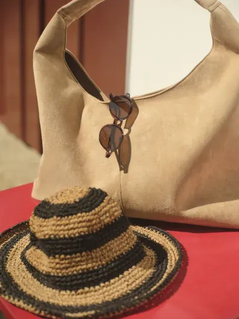 En RENER hay accesorios para todos los gustos y con gran variedad de precios. En RENER hay accesorios para todos los gustos y con gran variedad de precios.