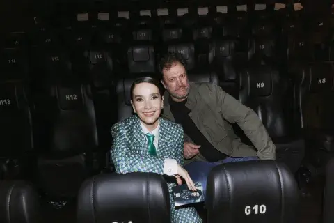 Benjamín Ávila ya había dirigido a Natalia Oreiro en su película anterior: "Infancia clandestina". Benjamín Ávila ya había dirigido a Natalia Oreiro en su película anterior: "Infancia clandestina".