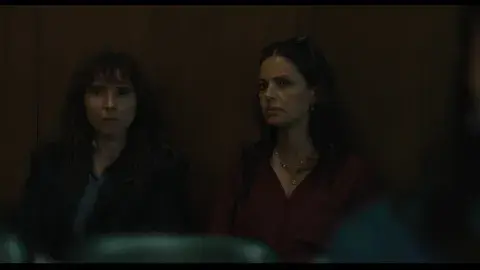 Laura Paredes y Dolores Fonzi
