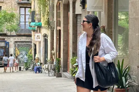 El Born es un barrio ideal para perderse por sus callecitas. El Born es un barrio ideal para perderse por sus callecitas.