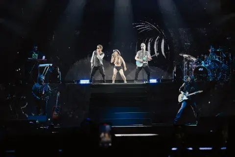 Los shows de Erreway en Argentina: el impresionante debut en Buenos Aires. Los shows de Erreway en Argentina: el impresionante debut en Buenos Aires.