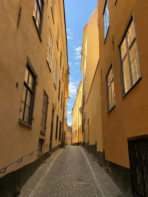 Una calle típica de Gamla Stan, el antiguo casco de Estocolmo.