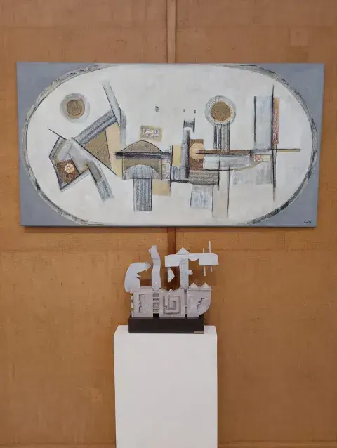 La artista Silvia Goytia, reconocida por sus obras abstractas de impronta constructivista y sus esculturas en madera, propone una mirada equilibrada sobre cómo pensar el arte en este ambiente.