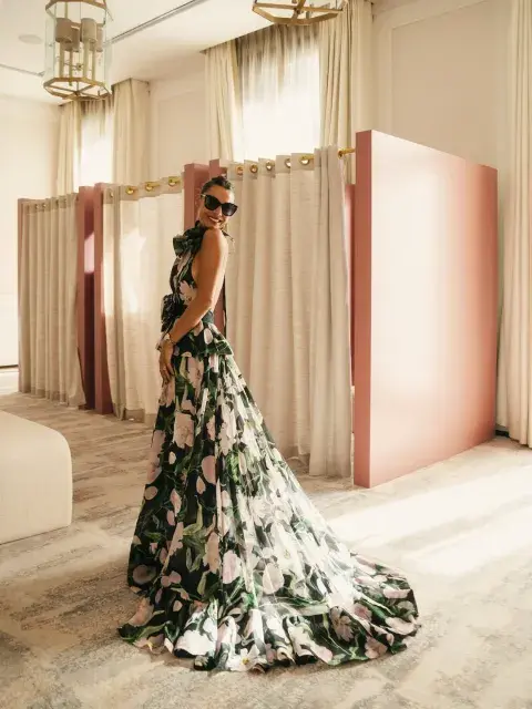 El look floral de Pampita con sello Carolina Herrera. El look floral de Pampita con sello Carolina Herrera.