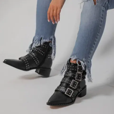 Si buscás un calzado de día y de noche, este modelo es ideal (VITTORIO SHOES $186.250) Si buscás un calzado de día y de noche, este modelo es ideal (VITTORIO SHOES $186.250)