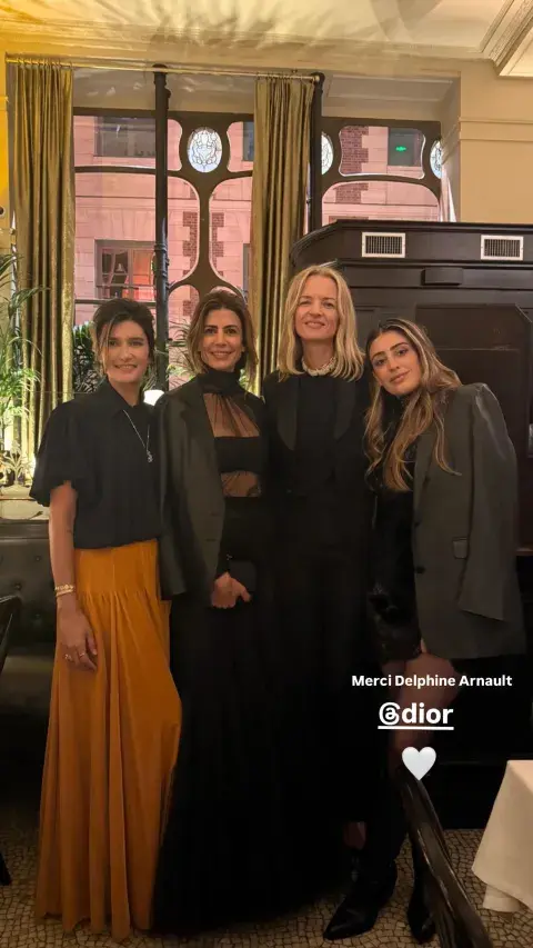 Los looks de Juliana Awada y su hija Tini Barbier durante la Fashion Week de París Los looks de Juliana Awada y su hija Tini Barbier durante la Fashion Week de París
