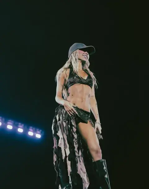 Tini Stoessel anunció nuevas fechas de Futtttura Tini Stoessel anunció nuevas fechas de Futtttura