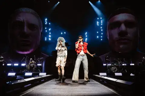 Foto de CA7RIEL & Paco Amoroso en el Movistar Arena. Foto de CA7RIEL & Paco Amoroso en el Movistar Arena.
