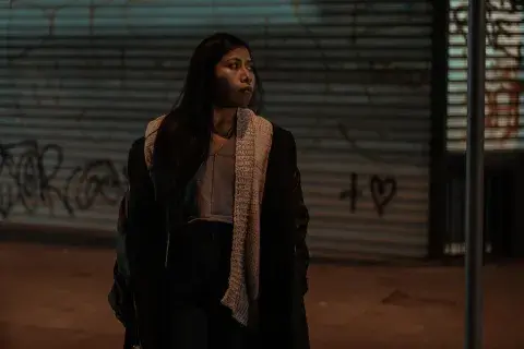 Cometierra tiene una única temporada de 7 episodios. Cometierra tiene una única temporada de 7 episodios.