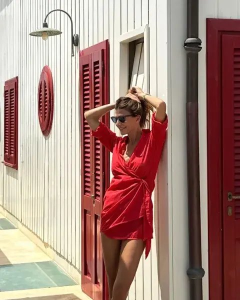 Juliana Awada adelantó una prenda muy fresca y elegante para el verano: cuánto cuesta y dónde conseguirla Juliana Awada adelantó una prenda muy fresca y elegante para el verano: cuánto cuesta y dónde conseguirla