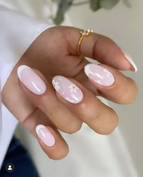 Uñas con flores: 10 diseños súper cancheros y coloridos para la primavera Uñas con flores: 10 diseños súper cancheros y coloridos para la primavera
