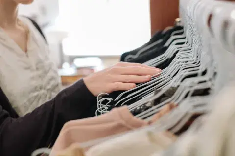 Temu ofrece una gran variedad de productos y ropa a precios muy baratos. Sin embargo, es esencial saber elegir correctamente el talle de las prendas.
