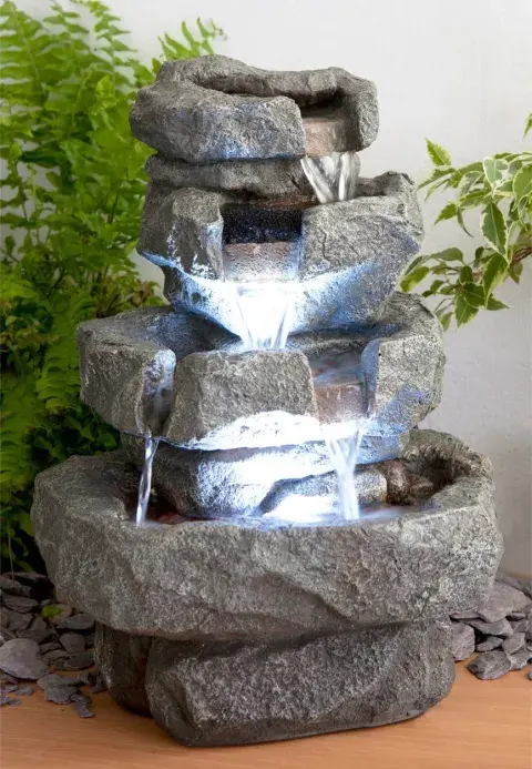 Foto de fuente de agua. Foto de fuente de agua.