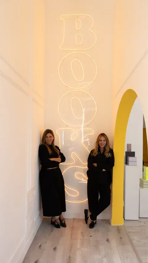 Cuando vieron el PH supieron que era ahí donde querían hacer su tienda, y le pusieron el propio estilo. Cuando vieron el PH supieron que era ahí donde querían hacer su tienda, y le pusieron el propio estilo.