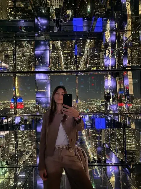 Pampita en Nueva York: el look vaquero que usó para una salida nocturna con sus hijos por la Gran Manzana