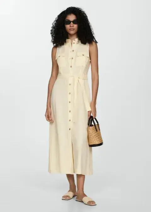 Prendas multiuso que te acompañan sin esfuerzo del horario laboral al after office: vestido camisero midi. Prendas multiuso que te acompañan sin esfuerzo del horario laboral al after office: vestido camisero midi.