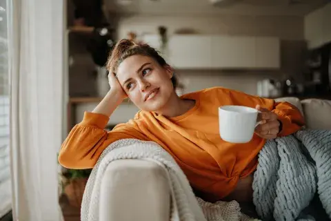 Foto de mujer relajada. Foto de mujer relajada.