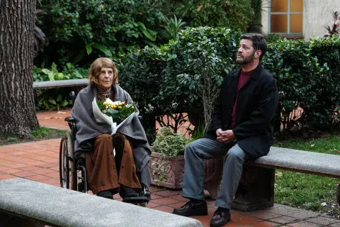 Cristina Banegas y Pablo Rago en imagen de la serie Yiya. Cristina Banegas y Pablo Rago en imagen de la serie Yiya.