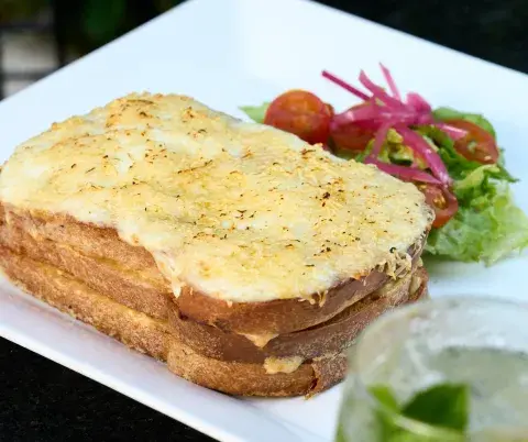 croque_madame_-_croque.jpg croque_madame_-_croque.jpg