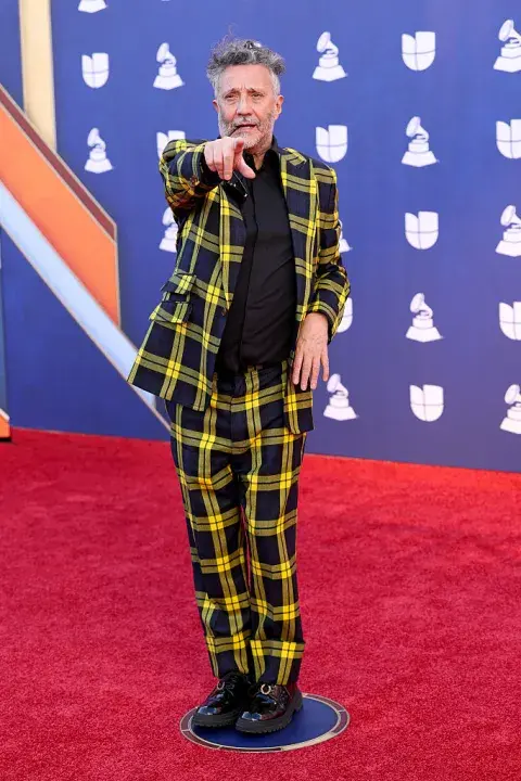 Fito Páez en la alfombra roja de los Latin Grammys 2025. Fito Páez en la alfombra roja de los Latin Grammys 2025.