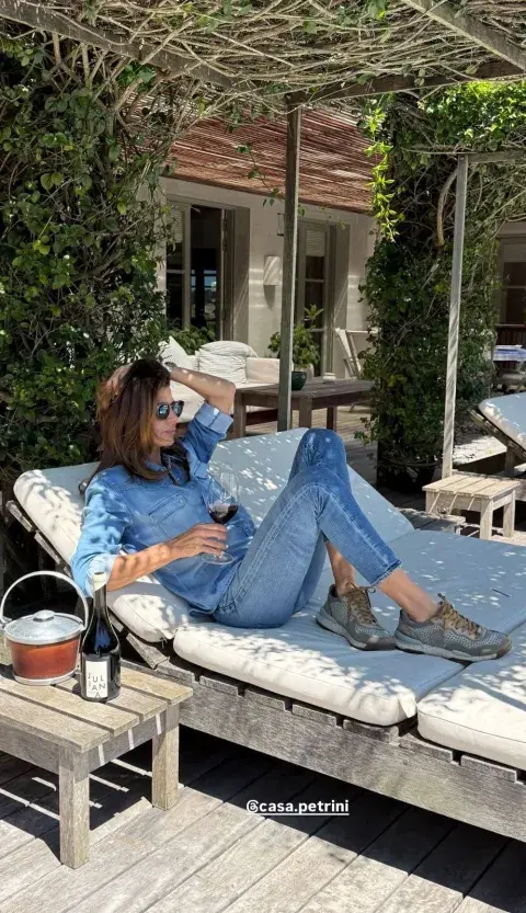 Juliana Awada con un look total denim Juliana Awada con un look total denim