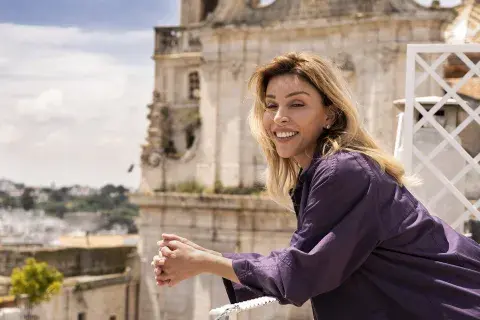 Imagen de la protagonista trans de la serie La vida que querías