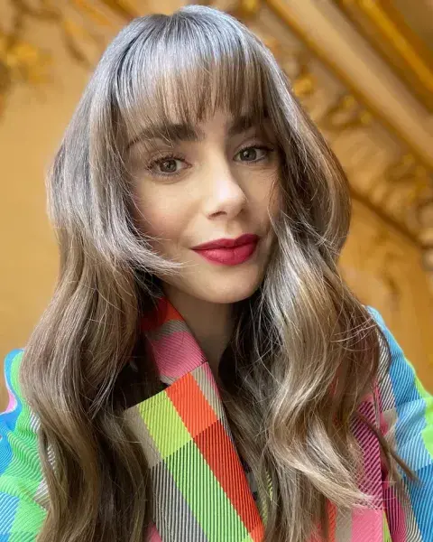 Foto de Lily Collins. Foto de Lily Collins.