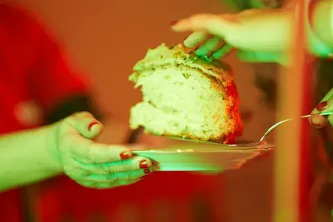Pan dulce de pistacho: una versión fácil y con un toque gourmet para las fiestas Pan dulce de pistacho: una versión fácil y con un toque gourmet para las fiestas