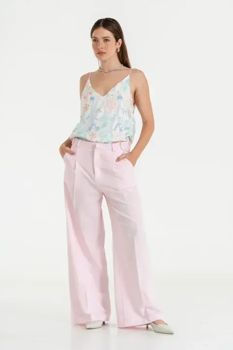 Un pantalón cómodo y súper combinable (GLORIA Y PAZ $32.900,00) Un pantalón cómodo y súper combinable (GLORIA Y PAZ $32.900,00)