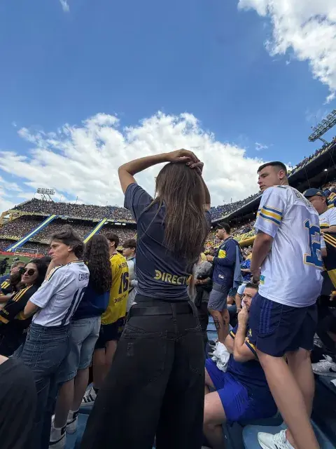 La conductora Pampita Ardohain vivió una jornada especial en el La Bombonera La conductora Pampita Ardohain vivió una jornada especial en el La Bombonera