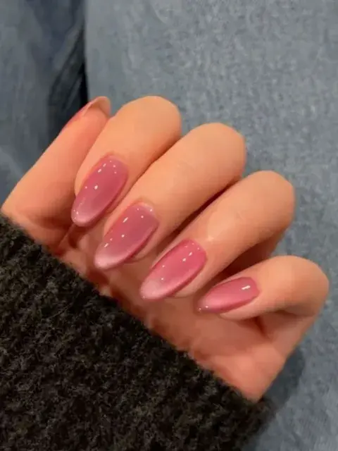 Jelly nails: las uñas gelatinosas que serán tendencia en 2026 Jelly nails: las uñas gelatinosas que serán tendencia en 2026