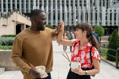 Soulmates ahora está disponible en Netflix. Soulmates ahora está disponible en Netflix.